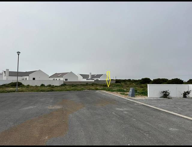 LAND FOR SALE IN BRITANNIA BAY